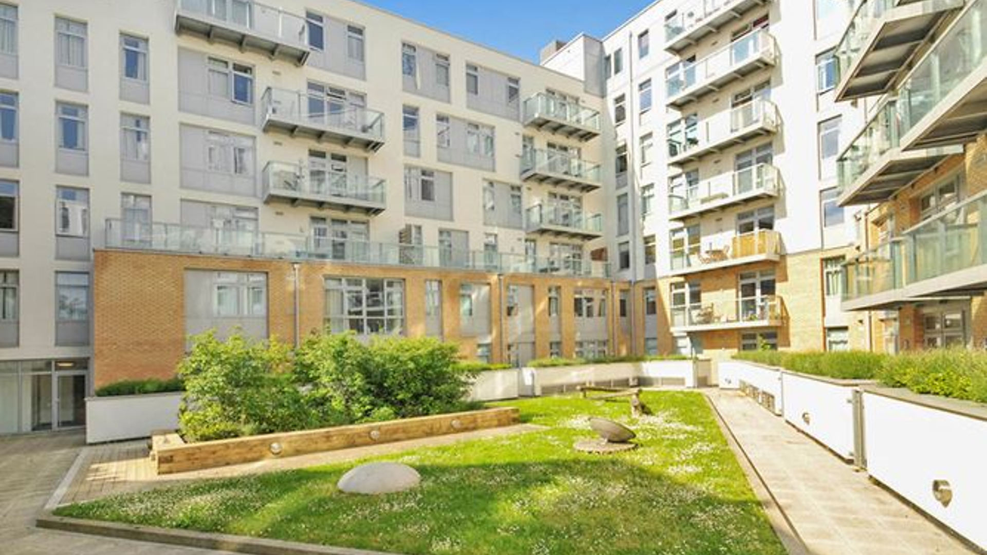 Iona Tower Apartments