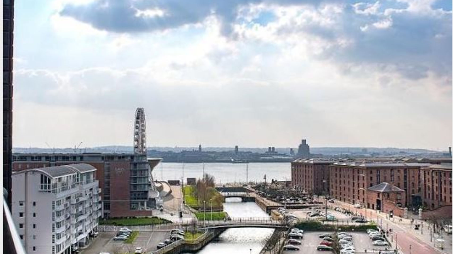 The Cargo Building