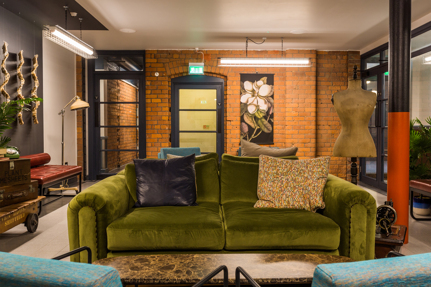 Lounge 2