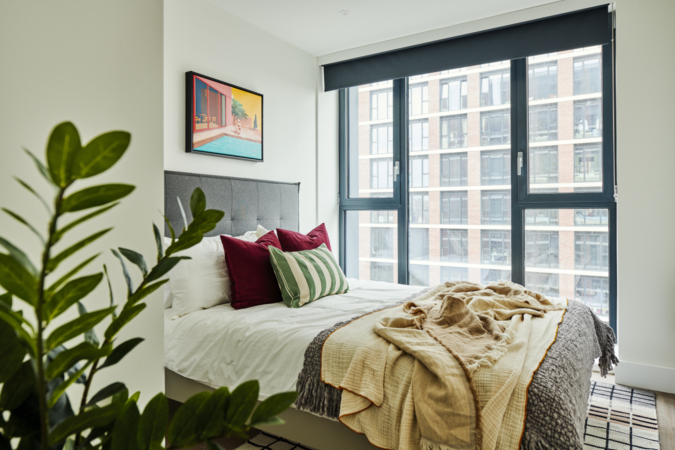 One Bedroom Apartment - Image 1
