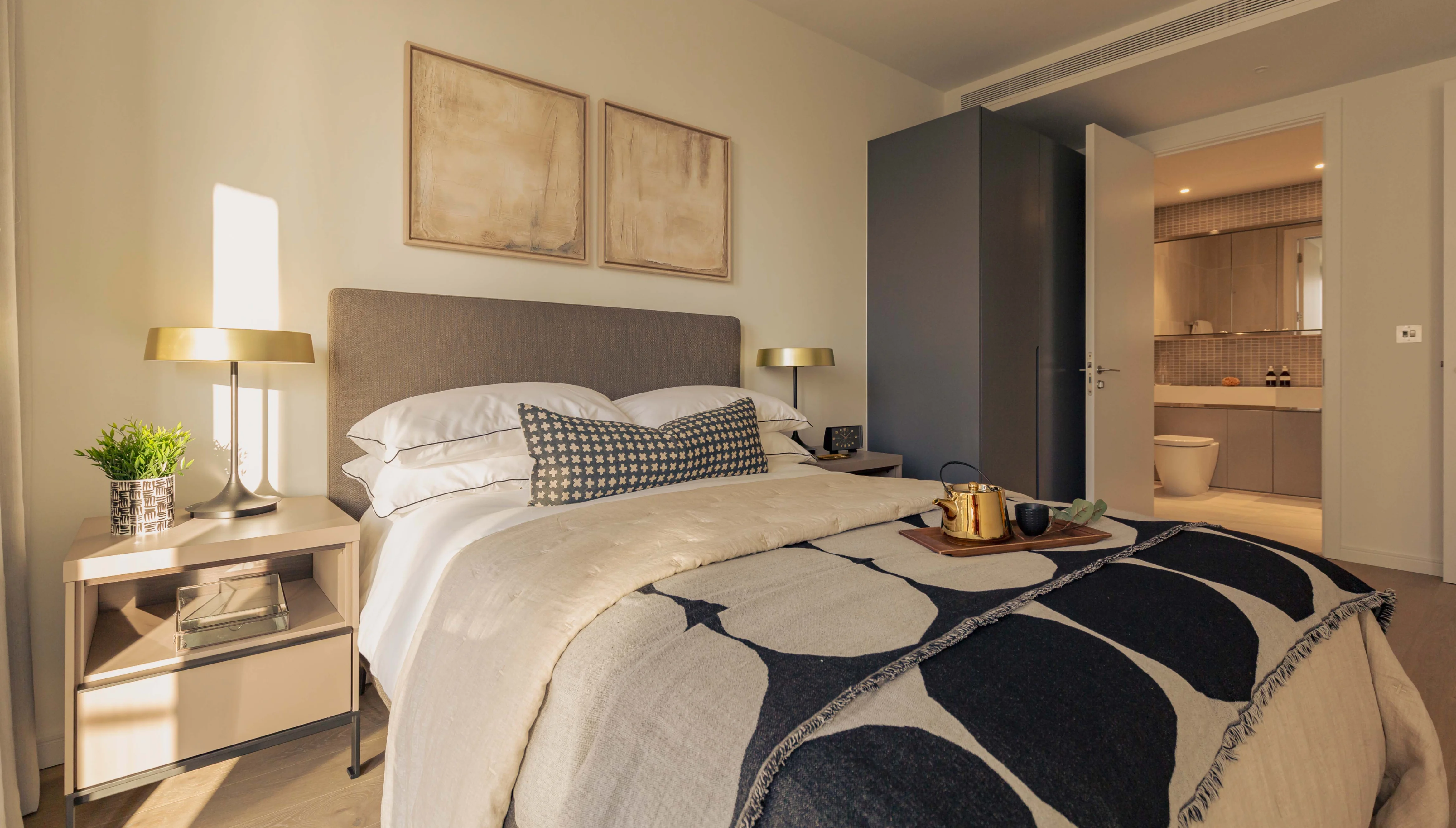 One Bedroom Apartment - Image 1