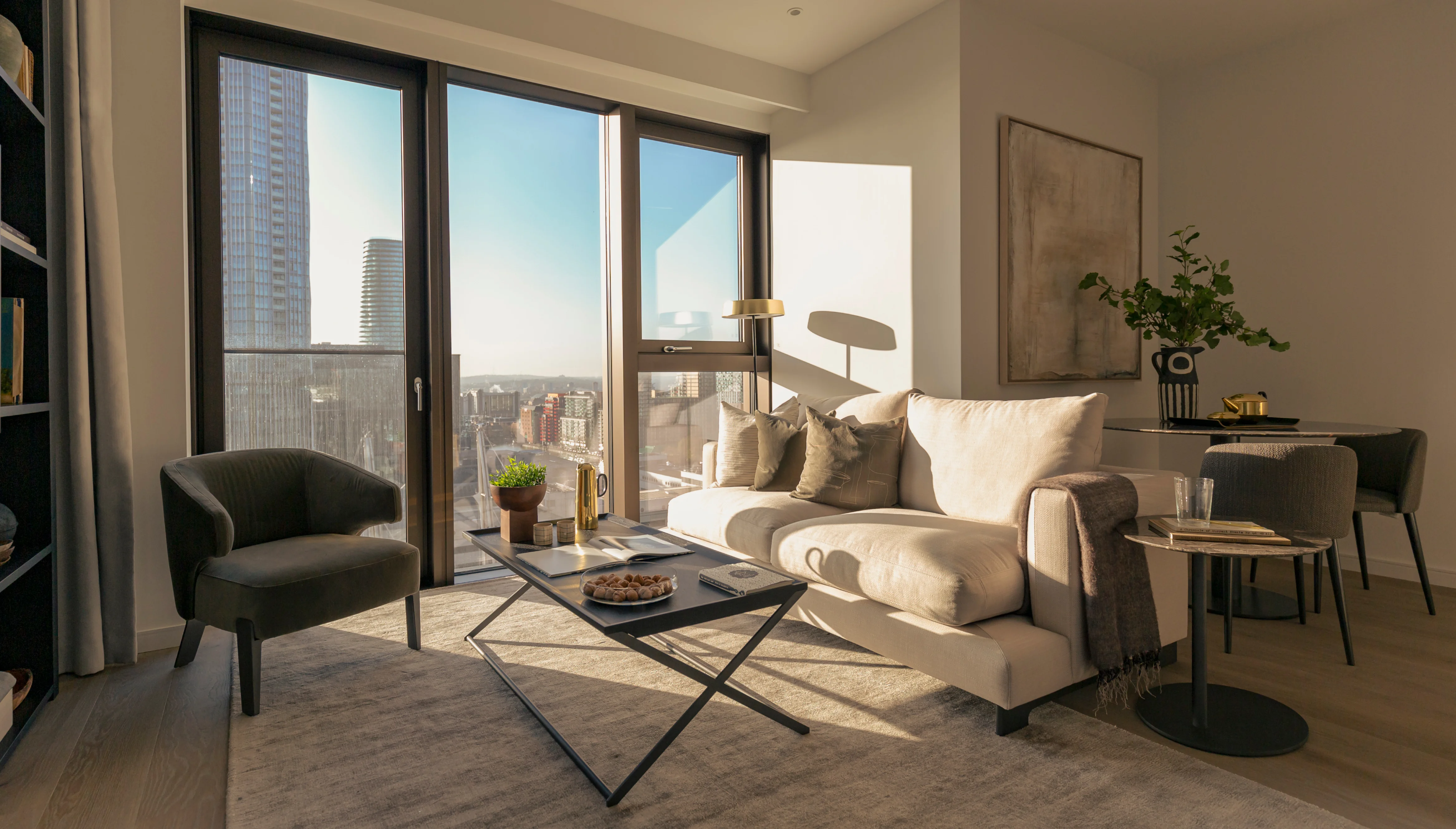 Studio Apartment - Image 1