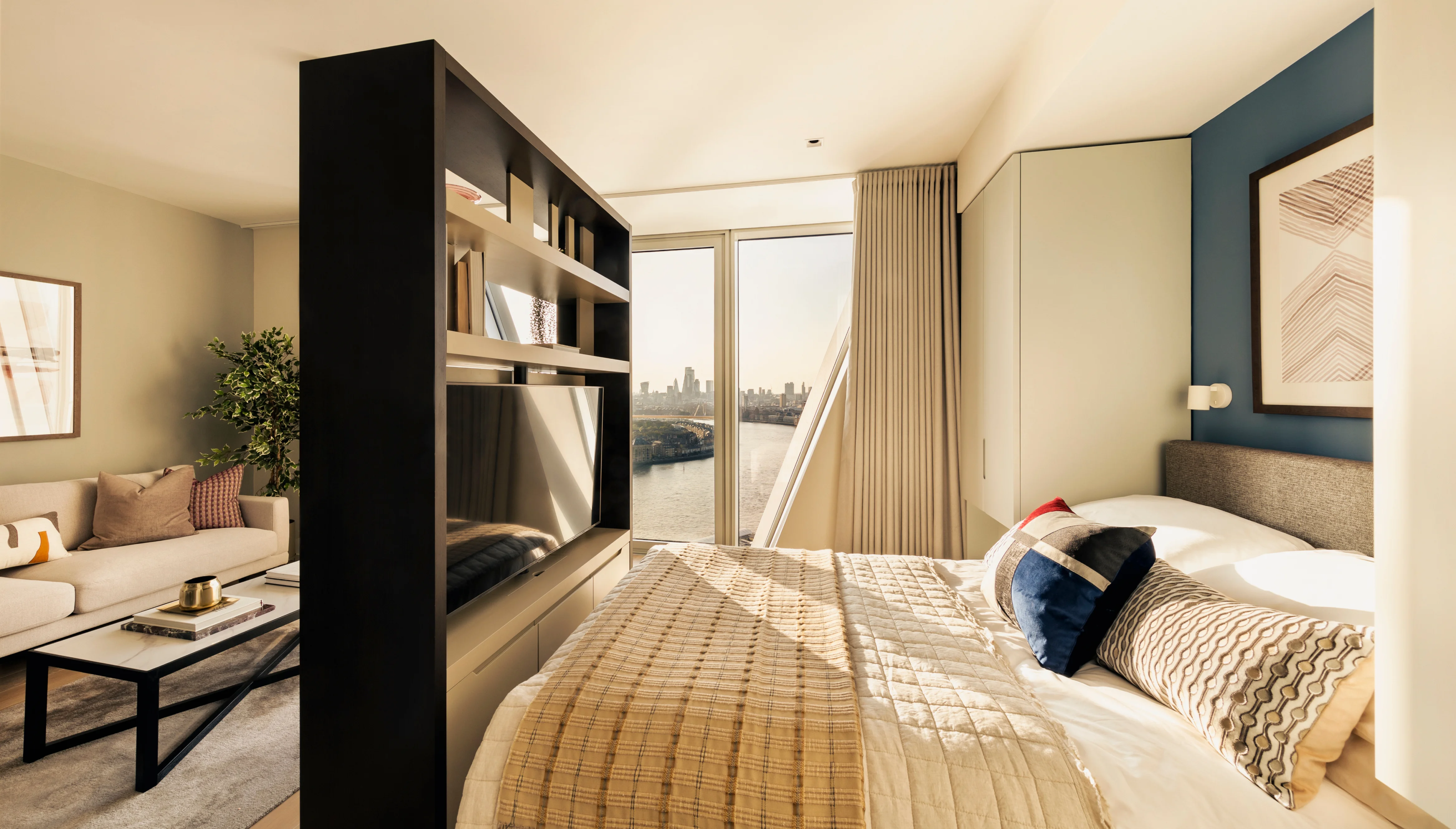 Studio Apartment - Image 1