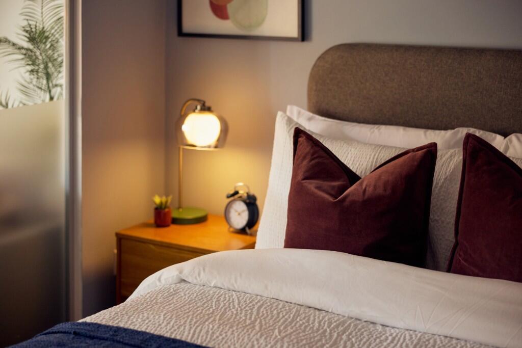 Studio Apartment - Image 1