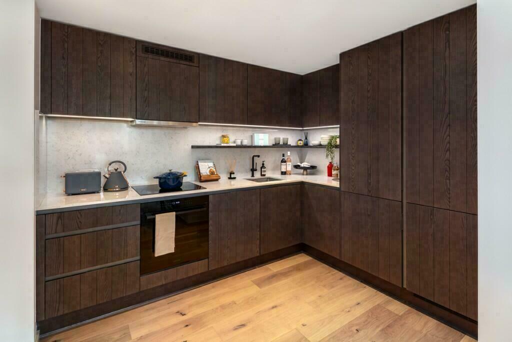 2 Bedroom Apartment - Image 1