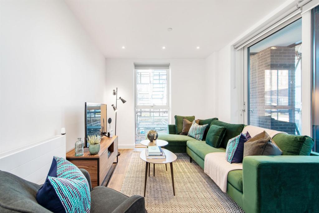 2 Bedroom Apartment - Image 1