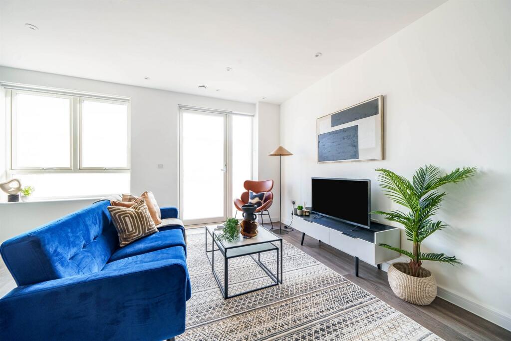 3 Bedroom Apartment - Image 1