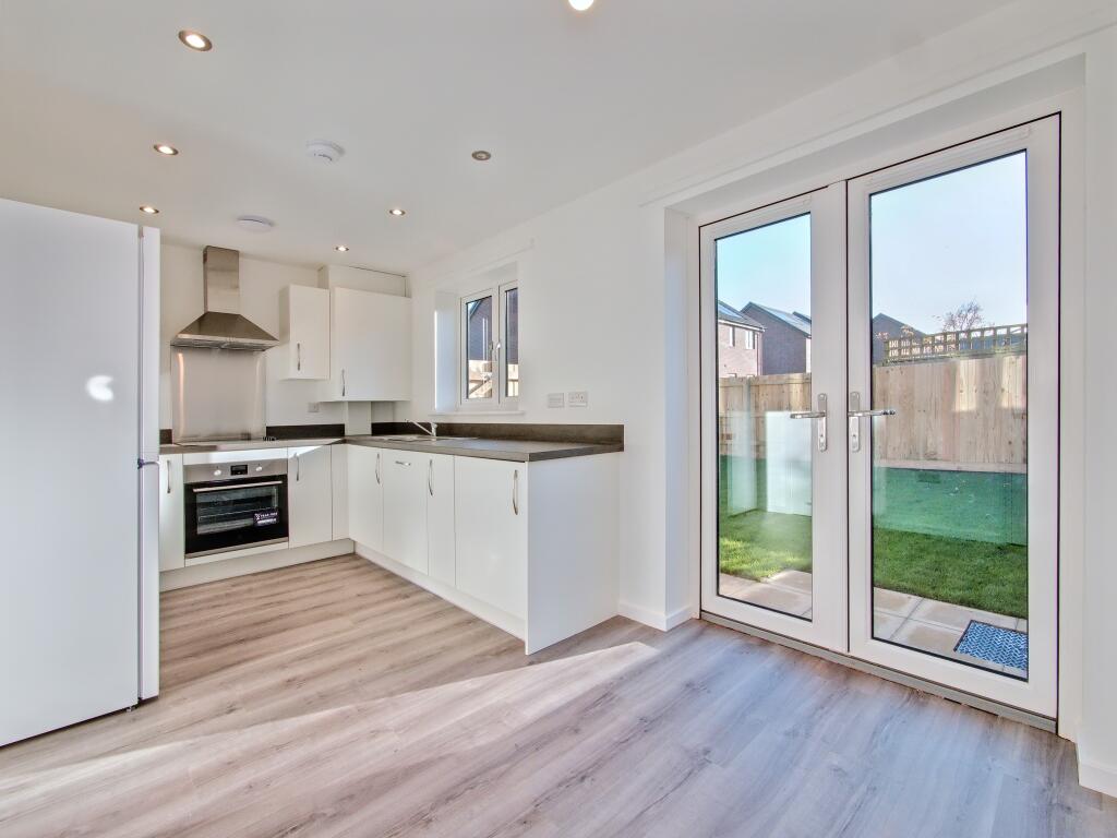 3 Bedroom Apartment - Image 1