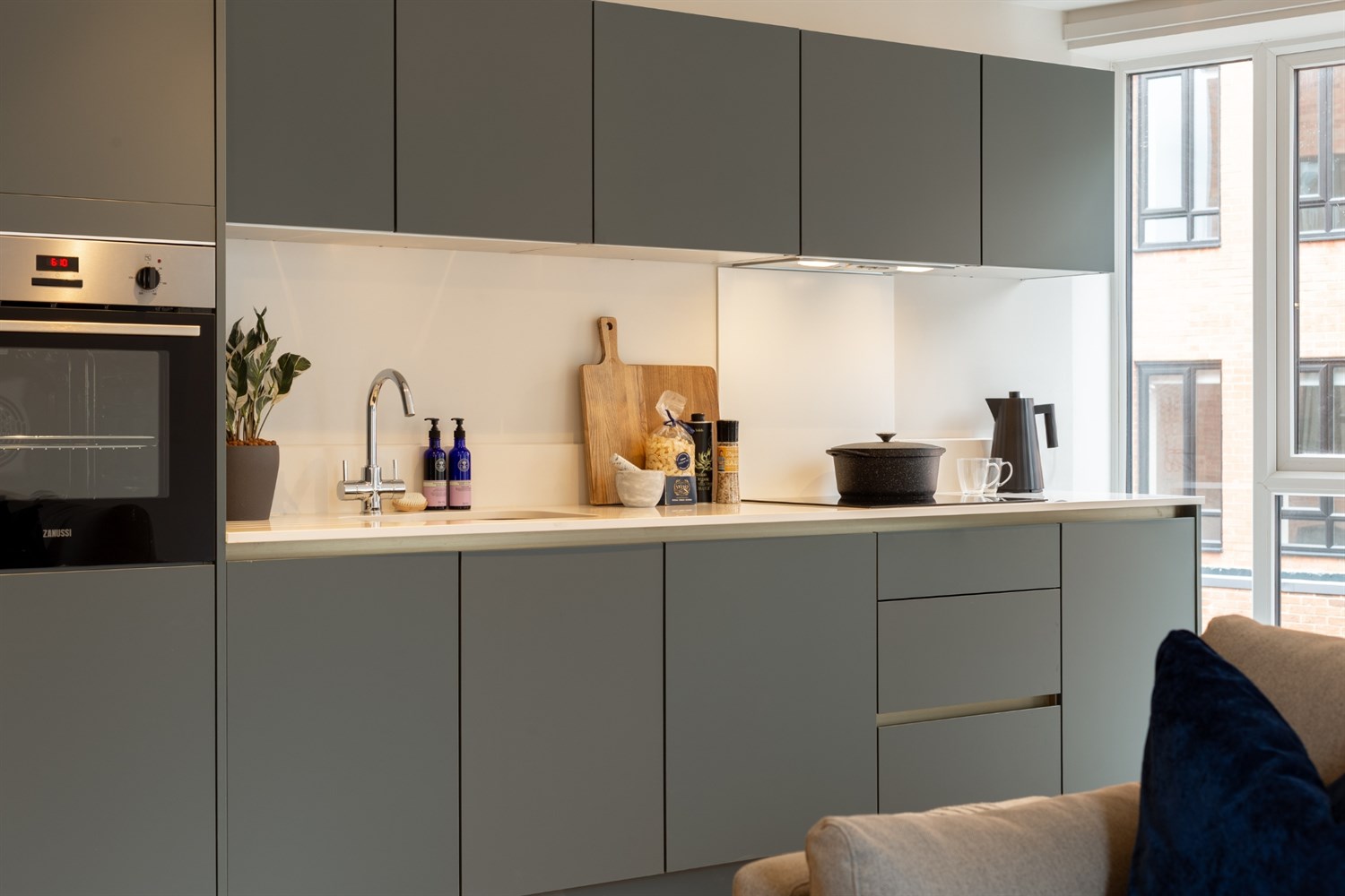 2 Bedroom Apartment - Image 1