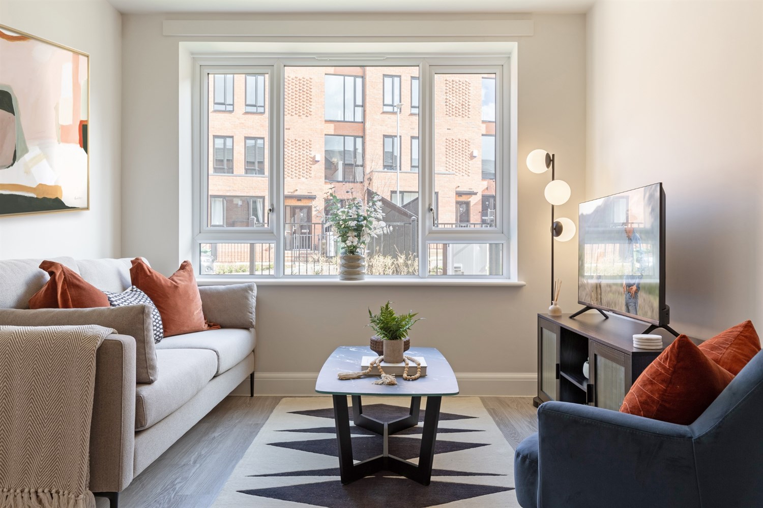 2 Bedroom Apartment - Image 1