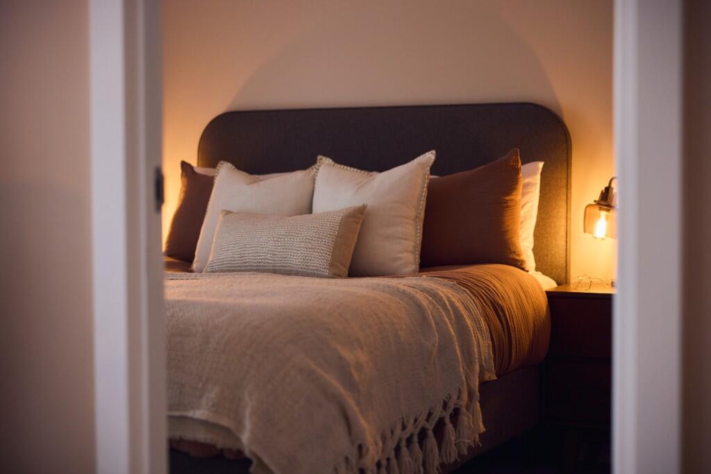 1 Bedroom Apartment - Image 1