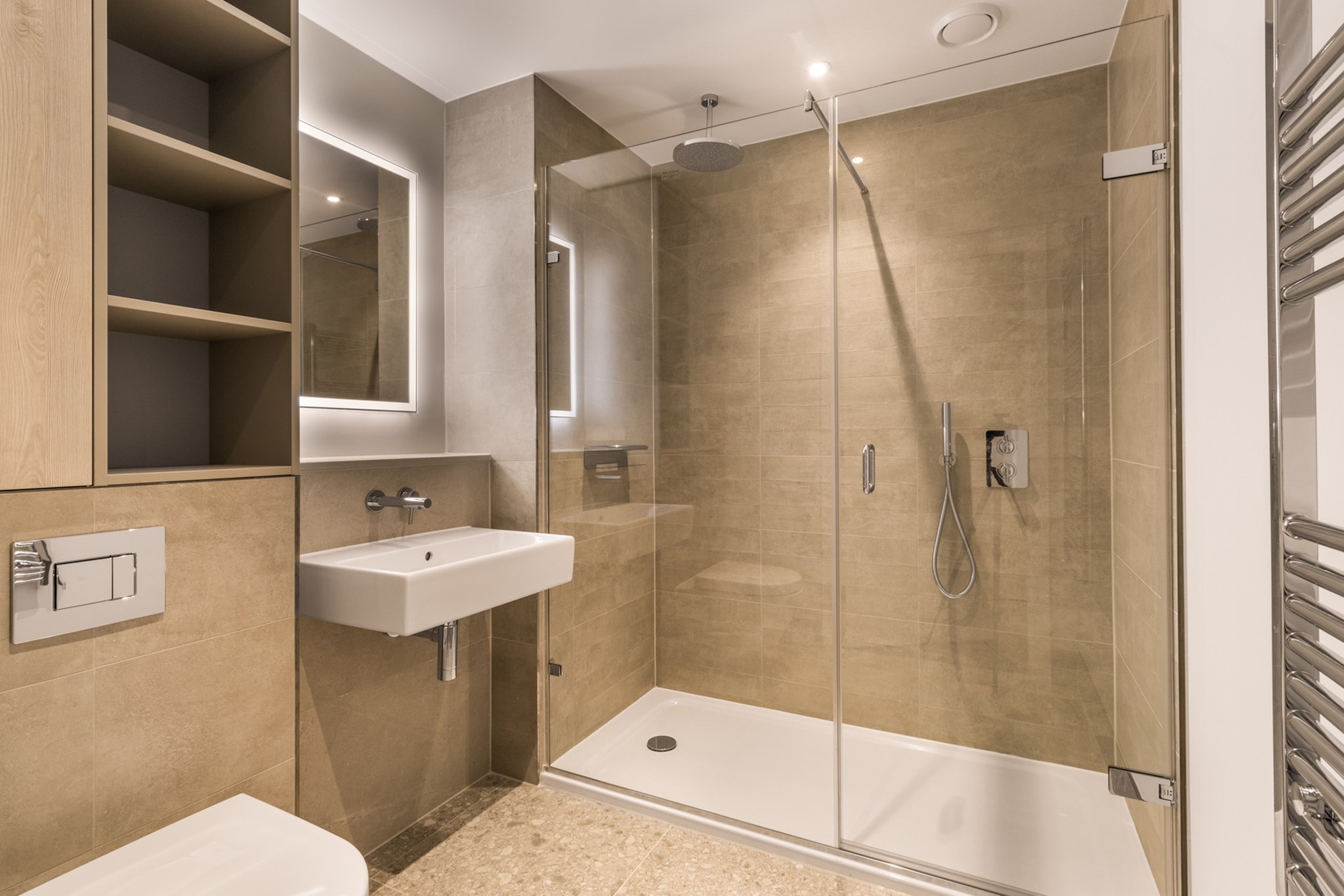 Studio Apartment - Image 2