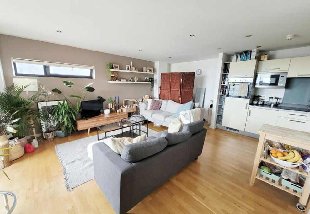 2 Bedroom Apartment - Unit 5 - Image 1