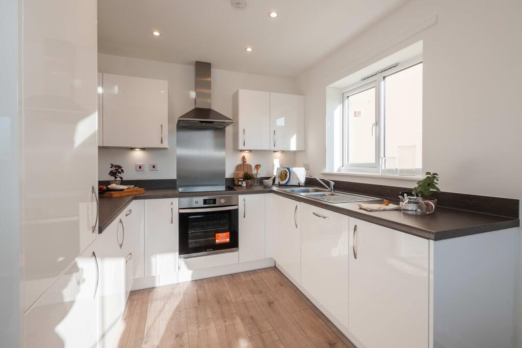 3 Bedroom Apartment - Image 1