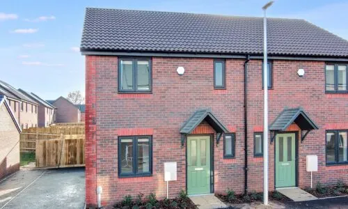 3 Bedroom Home - Danbury - Image 1