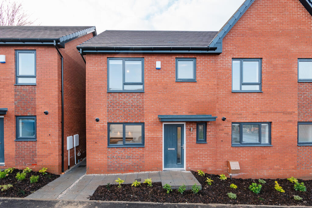 3 Bedroom Apartment - Image 1