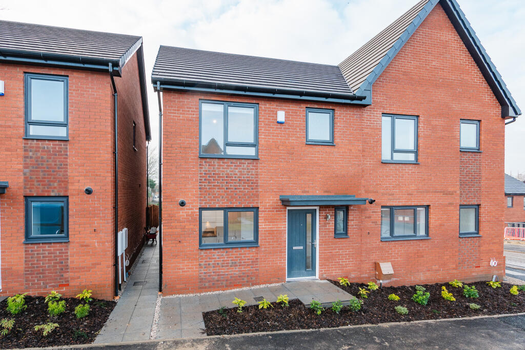 3 Bedroom Apartment - Image 1