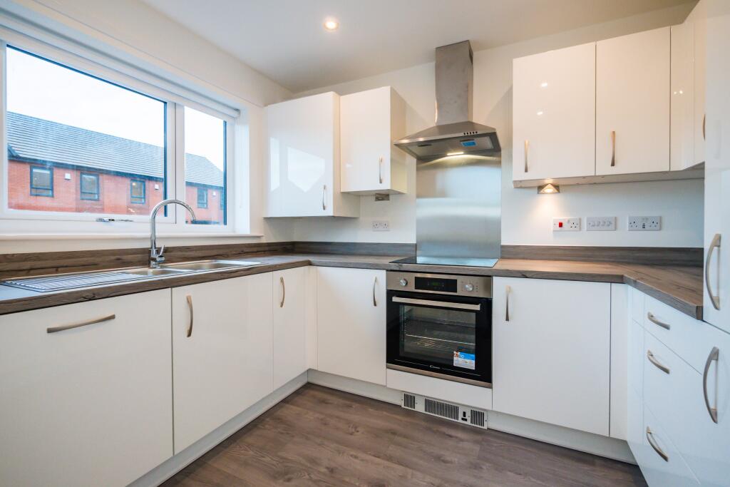 3 Bedroom Apartment - Image 1