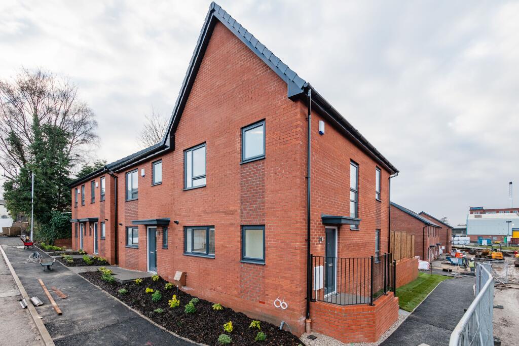 3 Bedroom Apartment - Image 1