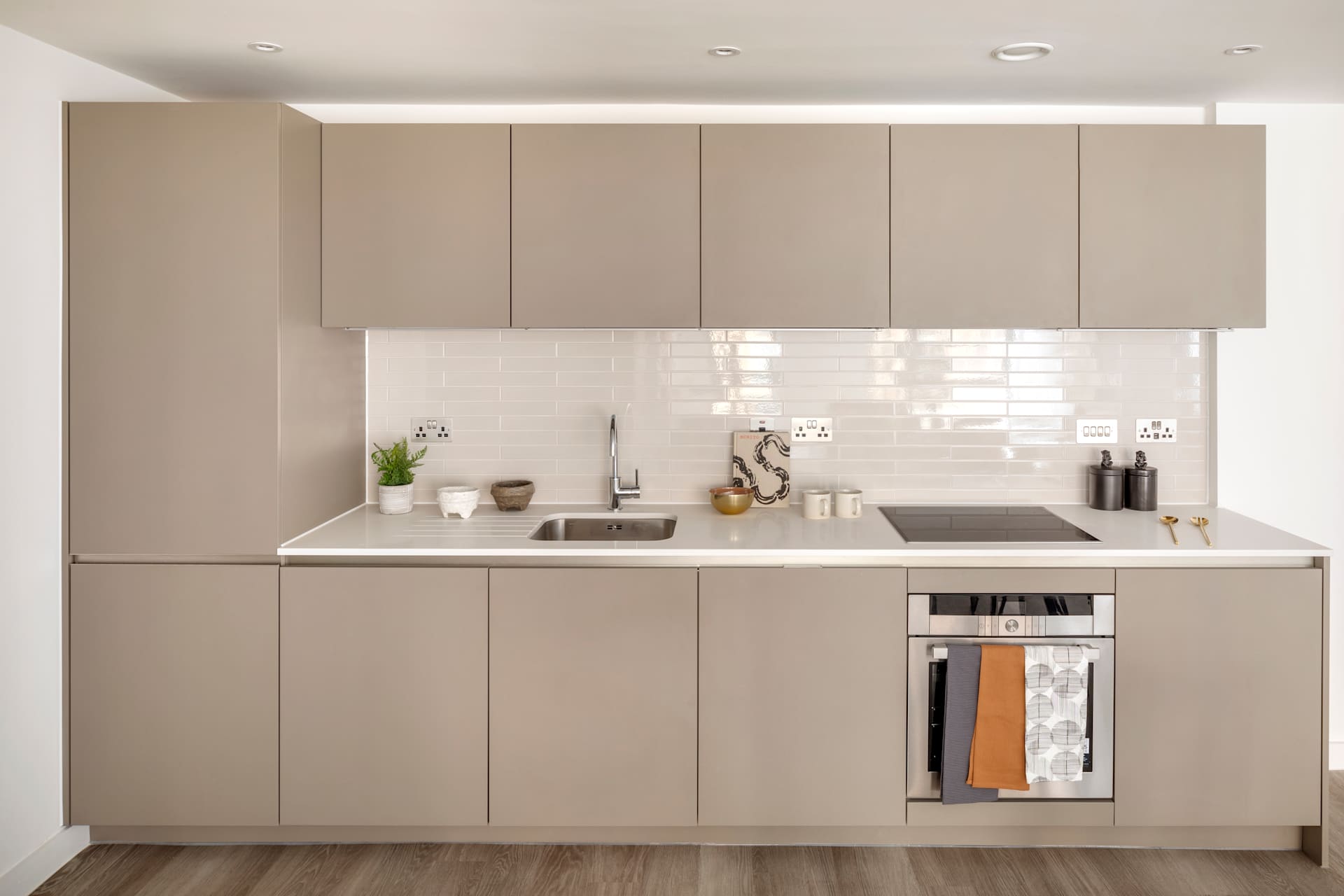 2 Bedroom Apartment - Unit 2 - Image 1