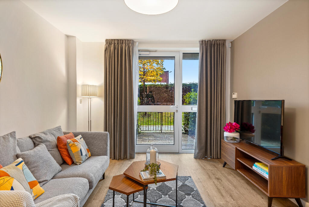2 Bedroom Apartment - Unit 02 - Image 1