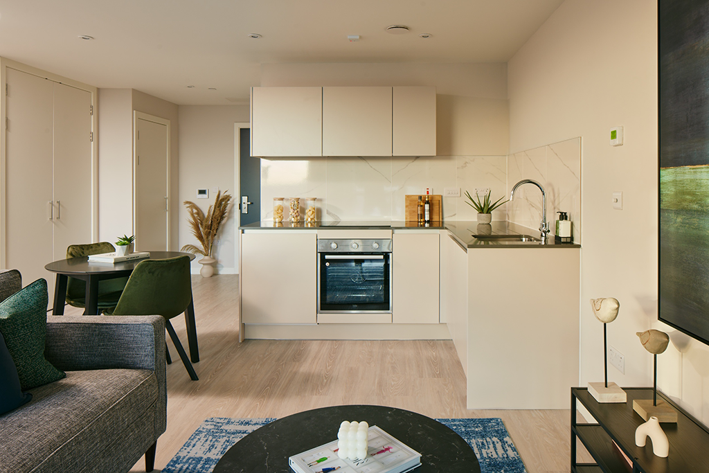 Studio Apartment - Image 1