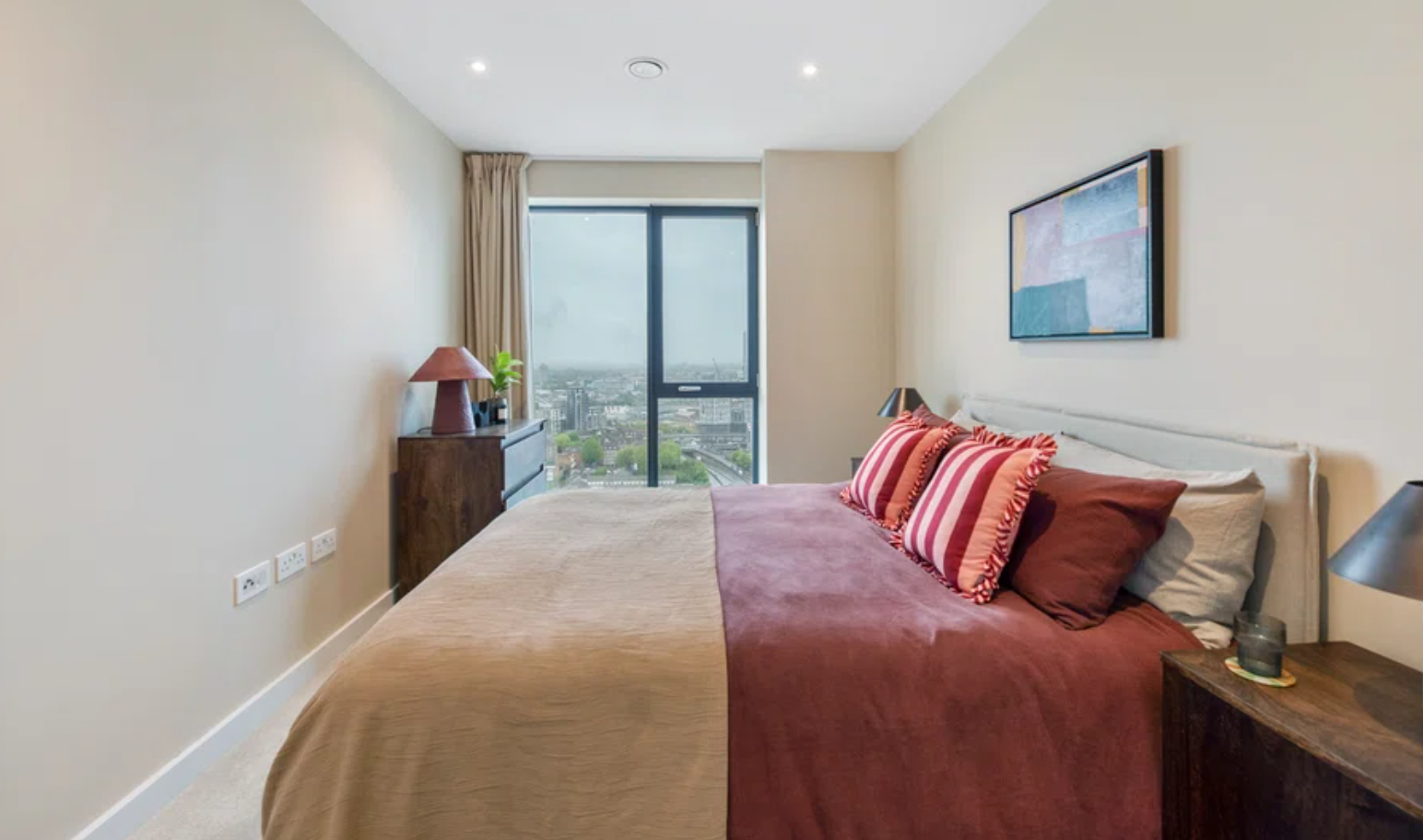 2 Bedroom Apartment - Unit 2402 - Image 1