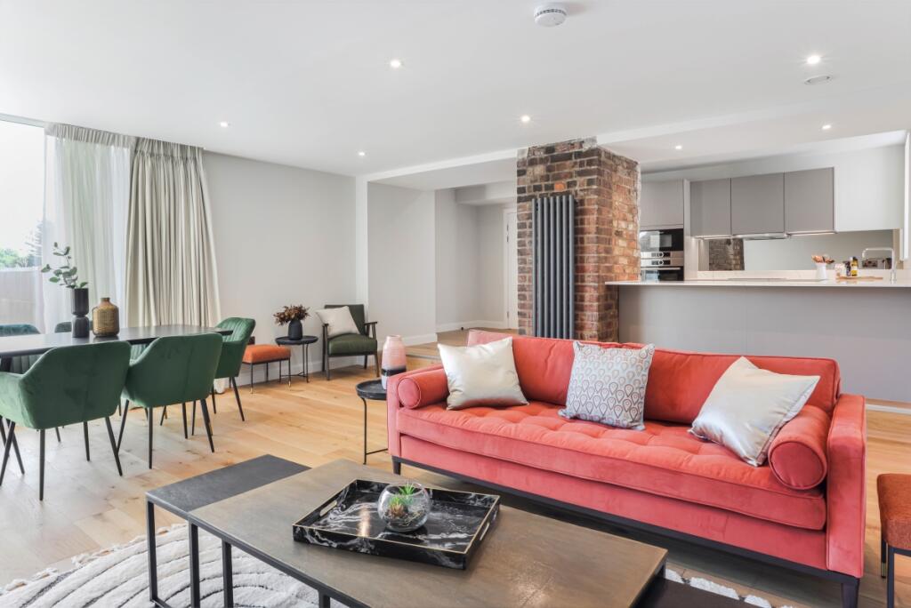 2 Bedroom Apartment - Image 1