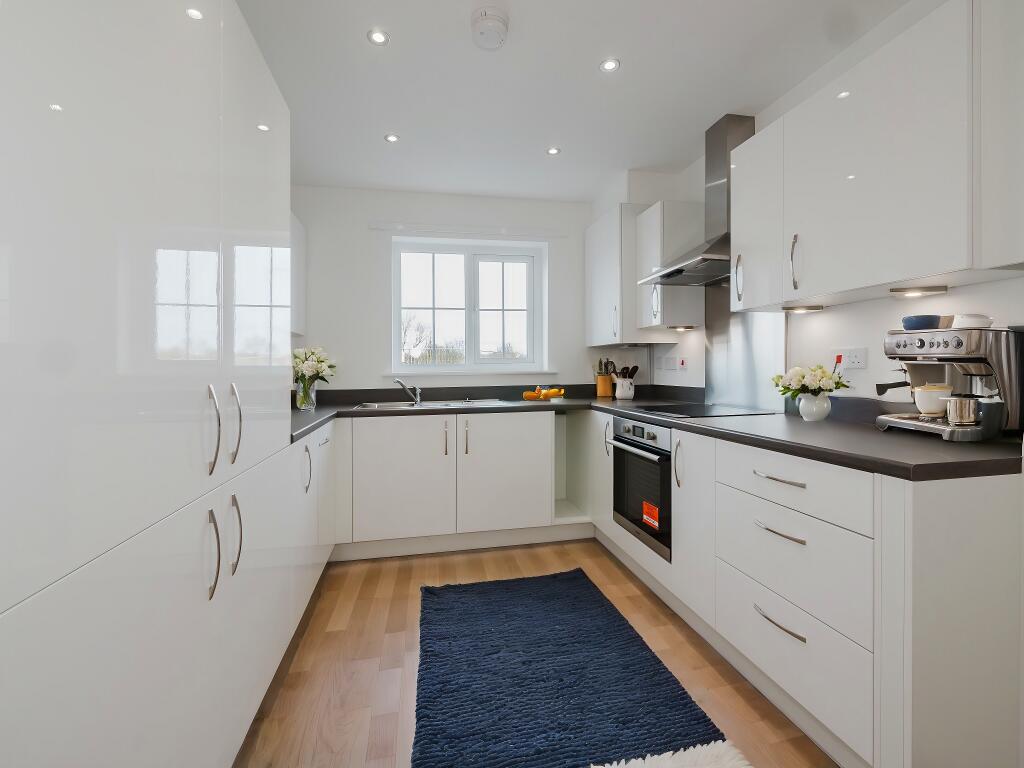 3 Bedroom Apartment - Image 1