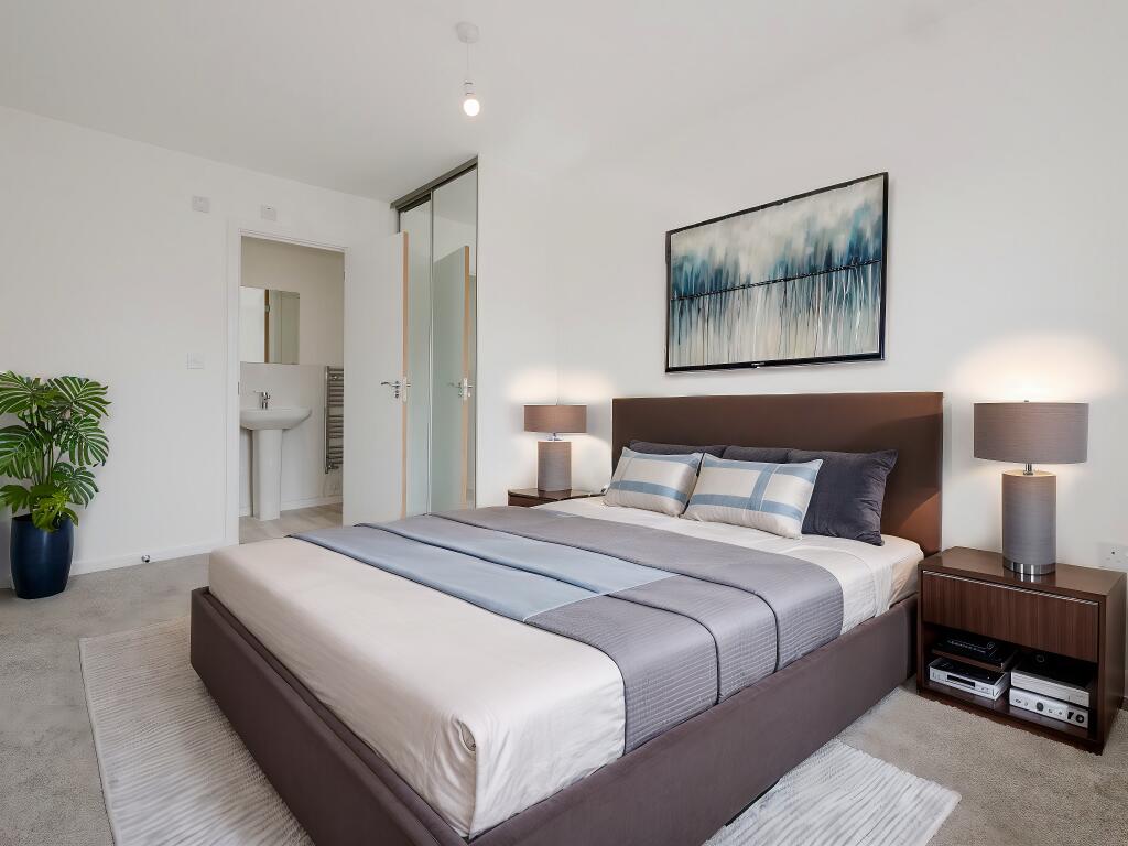 3 Bedroom Apartment - Image 1
