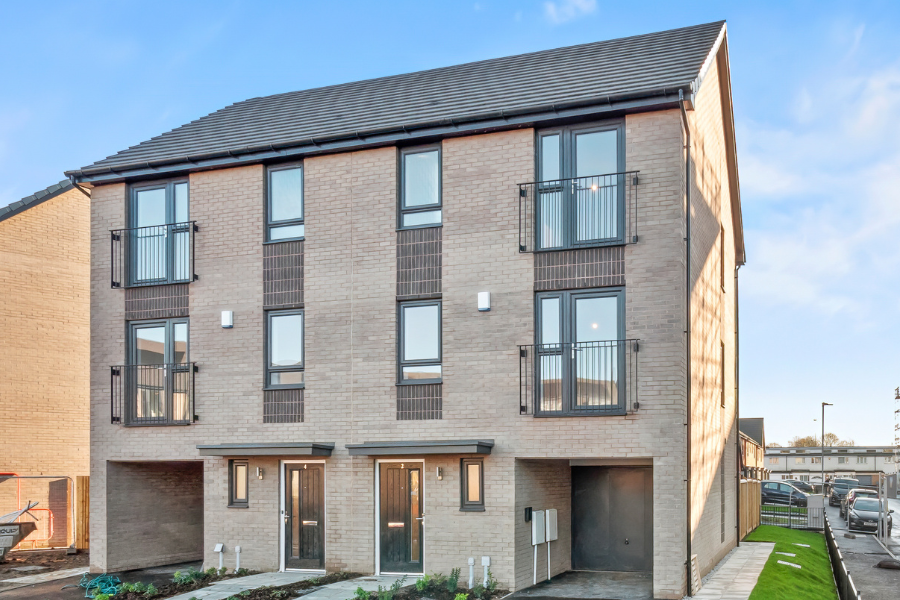 4 Bedroom Apartment - Image 1