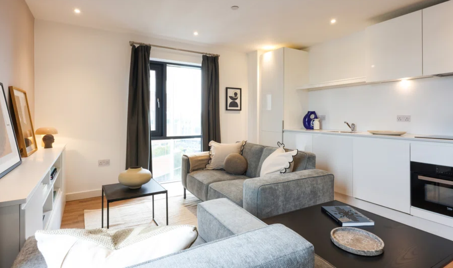 2 Bedroom Apartment - Unit 1110 - Image 1