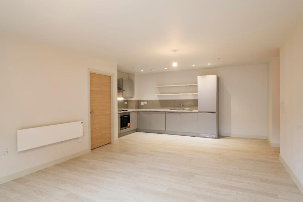 2 Bedroom Apartment - Image 1