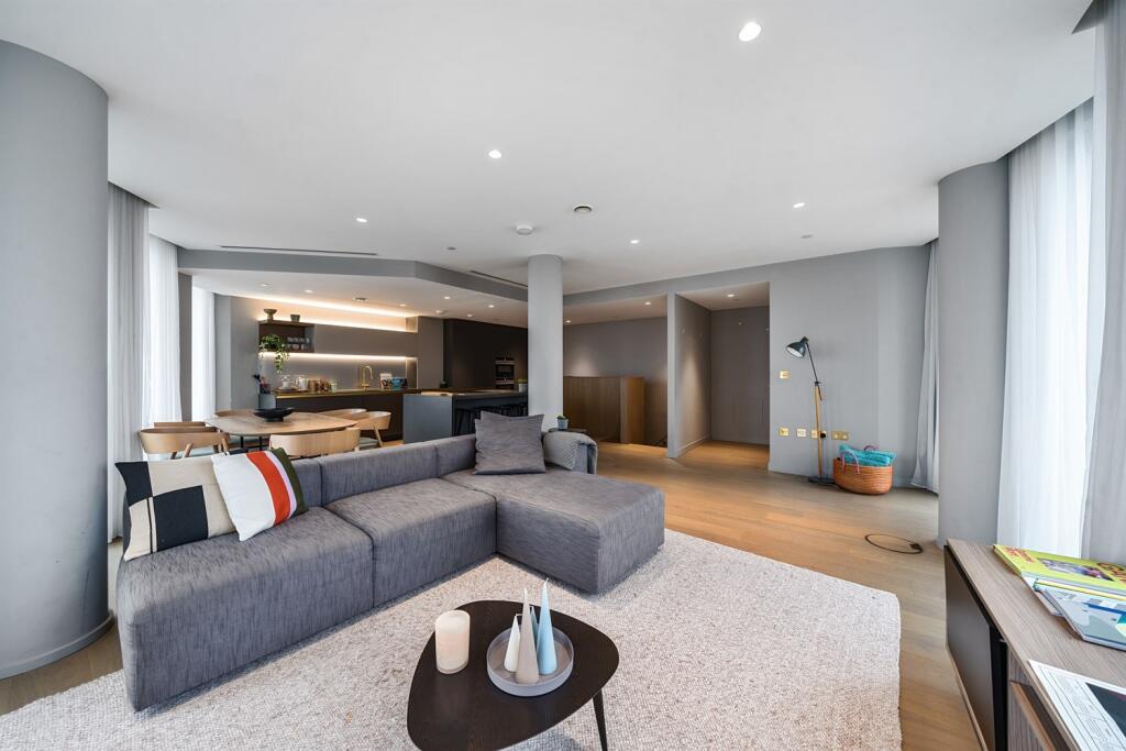 3 Bedroom Apartment - Image 1