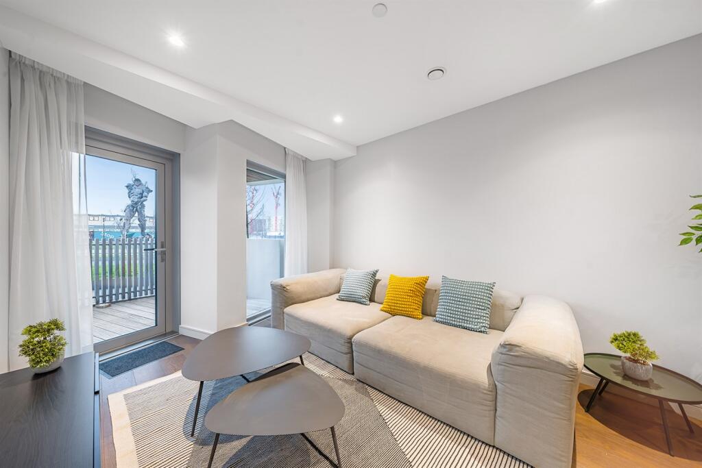 1 Bedroom Apartment - Image 1
