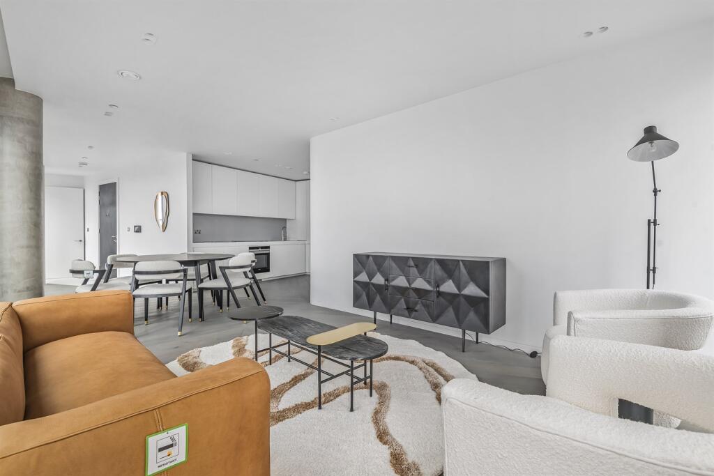 2 Bedroom Apartment - Image 1