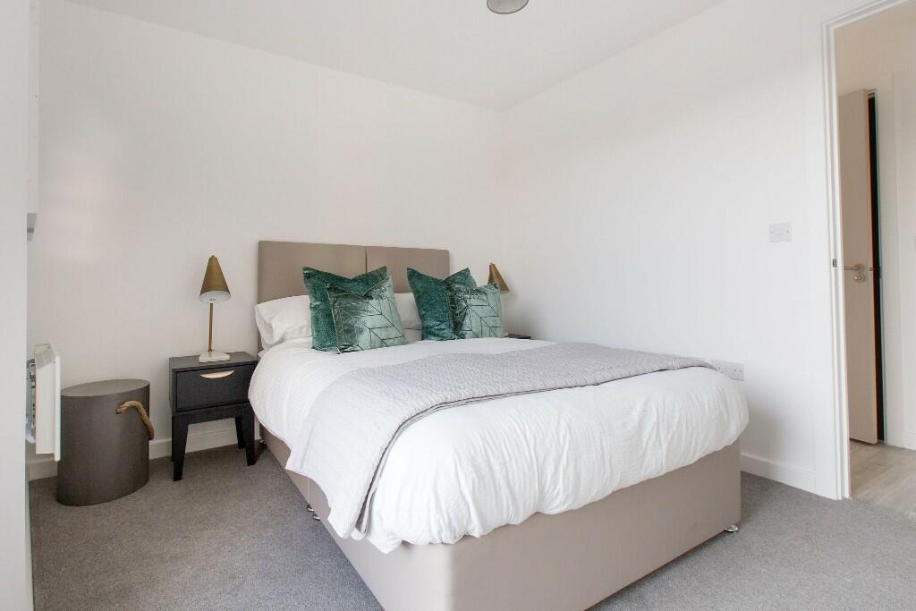 1 Bedroom Apartment - Image 1