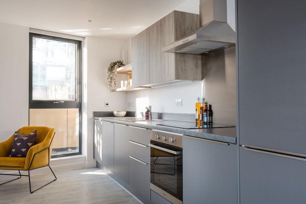 2 Bedroom Apartment - Image 1